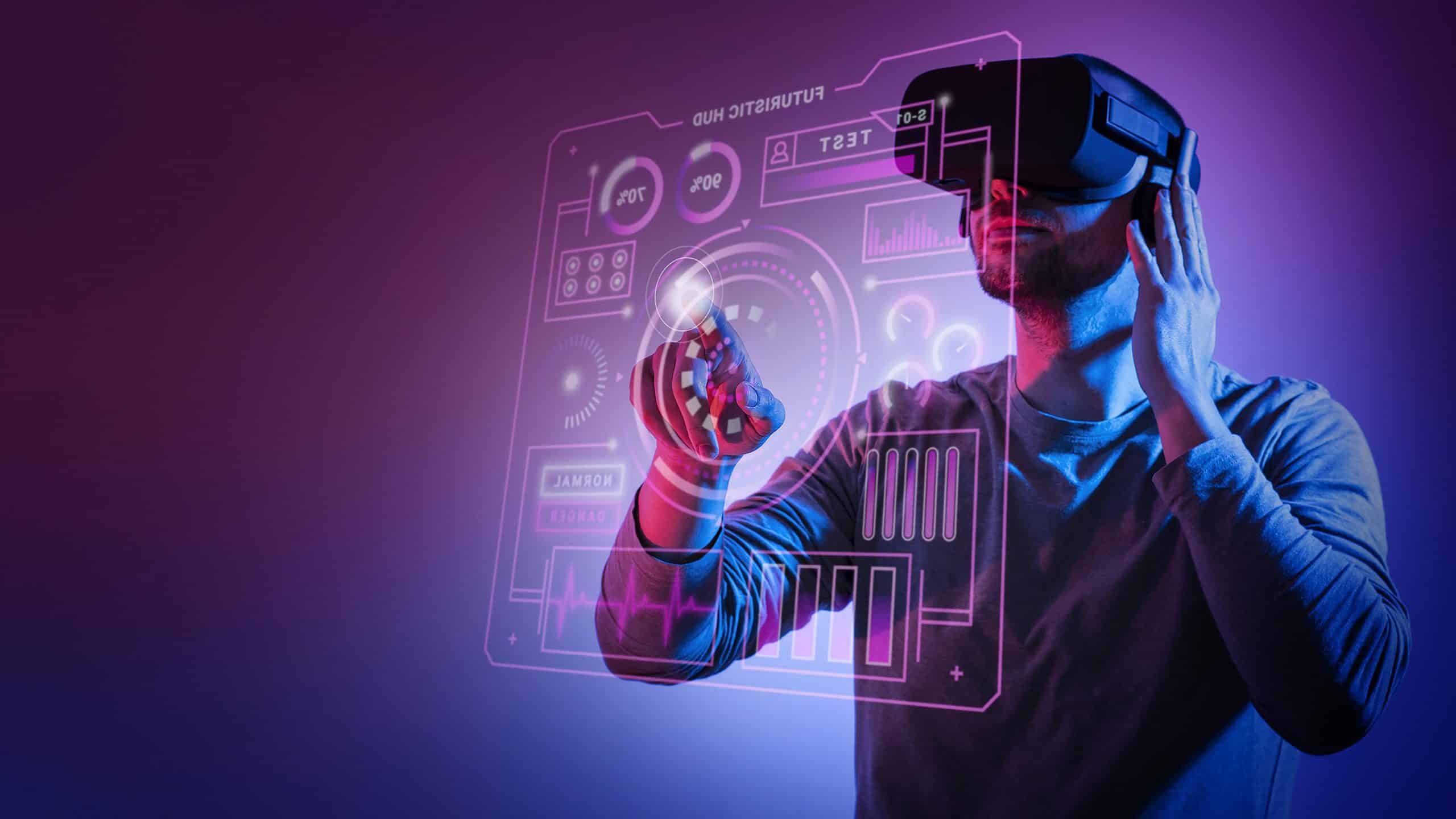 Carreira em tecnologia: homem utilizando a tecnologia dentro sua carreira